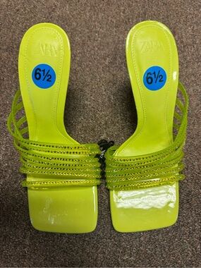 ZARA Neon Lime Green Vinyl Rhinestone Strappy High Heel Sandals Mules 6.5 EUC